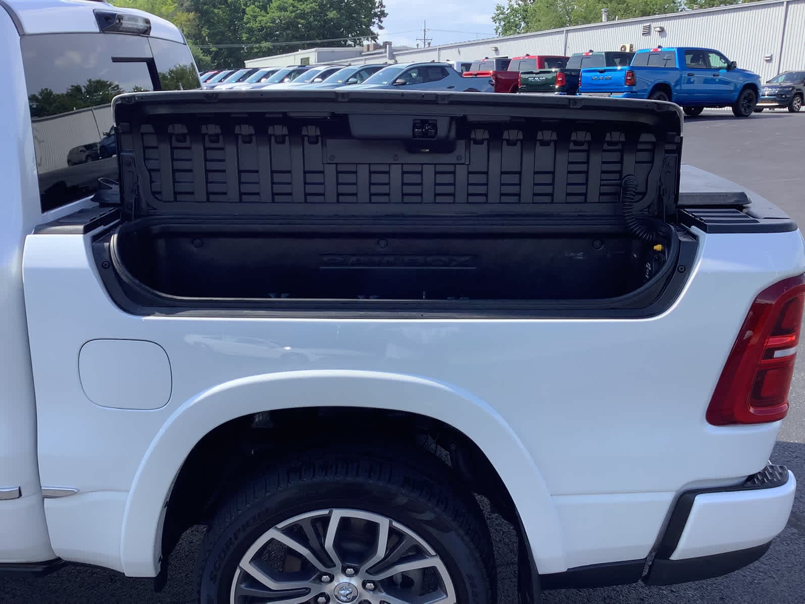 2025 RAM Ram 1500 Pickup Tungsten - Photo 10