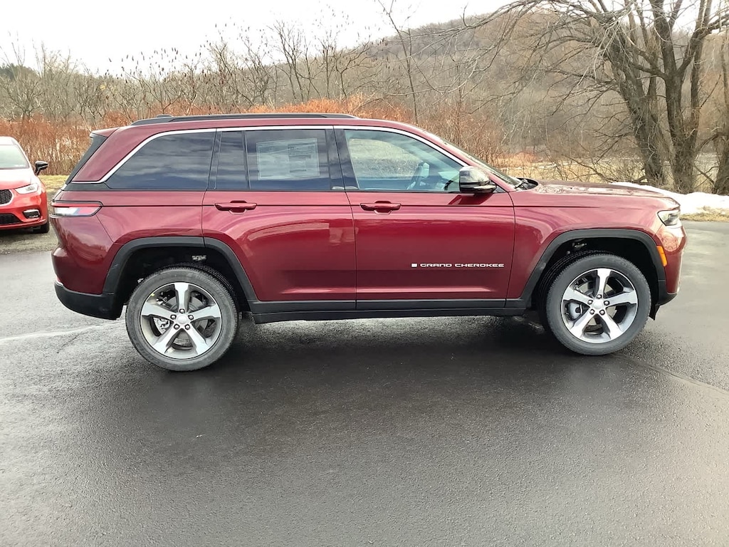 New 2026 Jeep Grand Cherokee LIMITED 4X4 Sport Utility