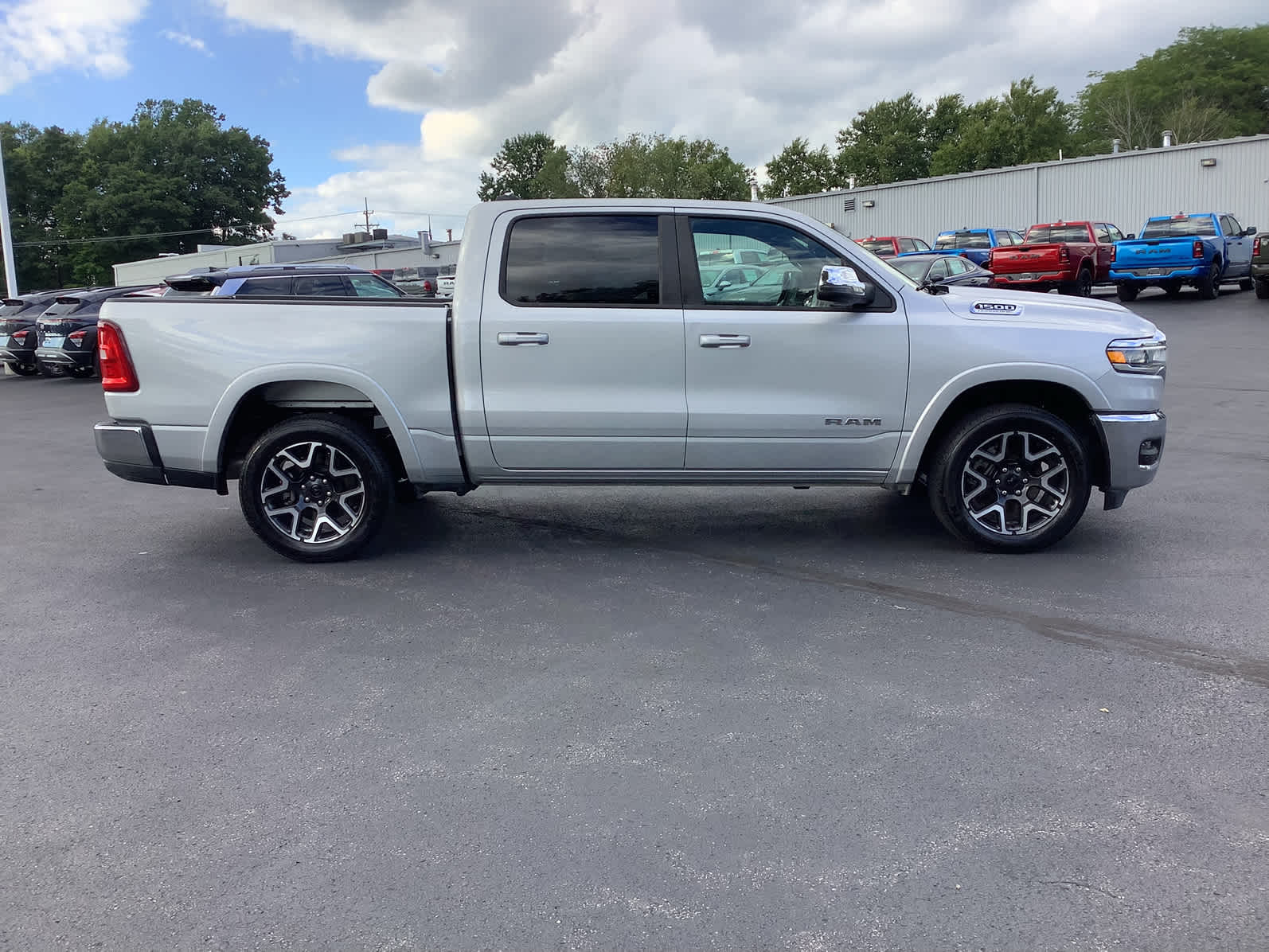 2026 RAM Ram 1500 Pickup Laramie - Photo 3