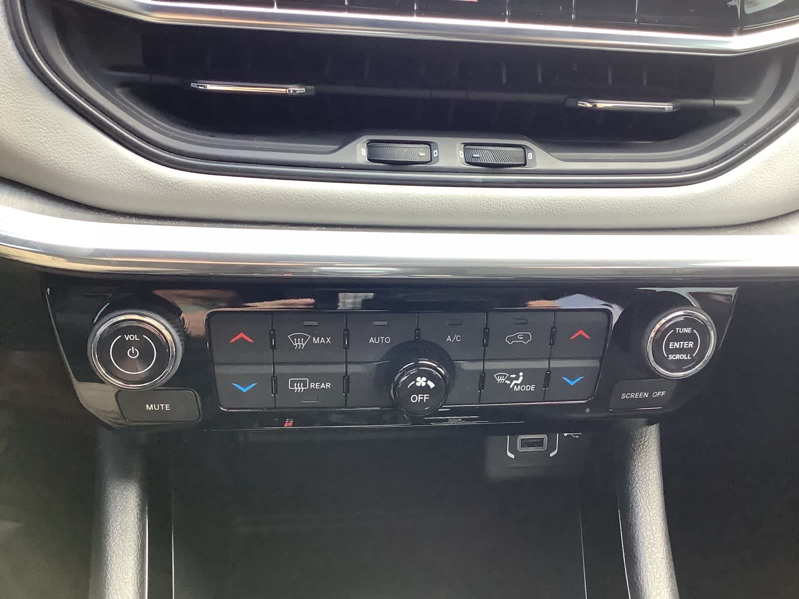 2023 Jeep Compass Limited - Photo 19