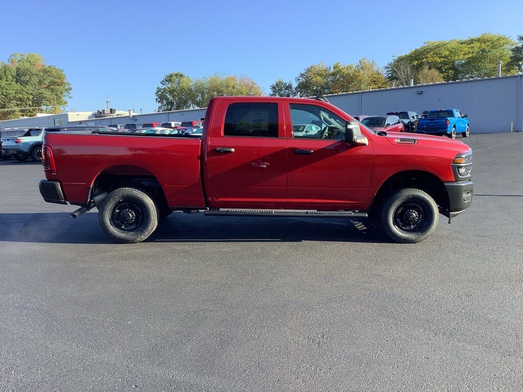 2025 Ram 2500 Tradesman photo 2