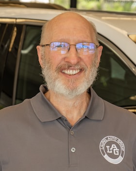 Staff member Walter Little from d7905042ab7c