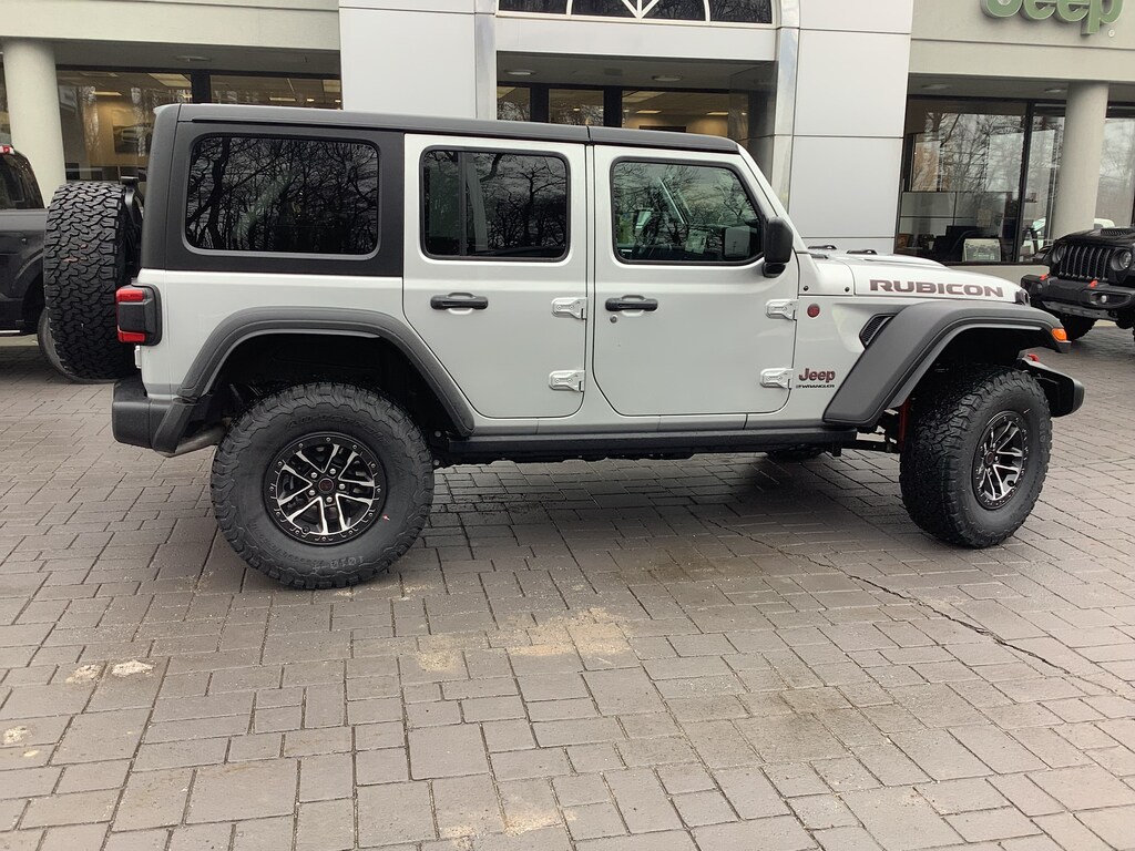 New 2024 Jeep Wrangler 4DOOR RUBICON For Sale Latrobe PA