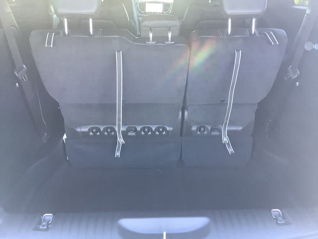 2026 Chrysler Pacifica Select - Photo 12