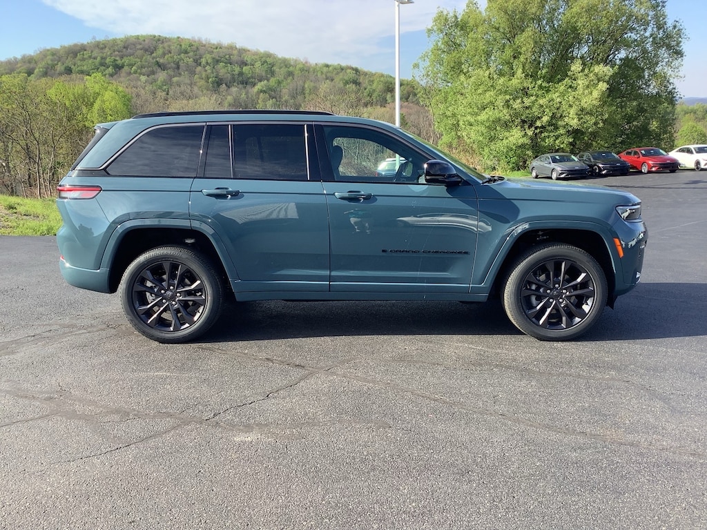 New 2026 Jeep Grand Cherokee LIMITED RESERVE 4X4 Sport Utility