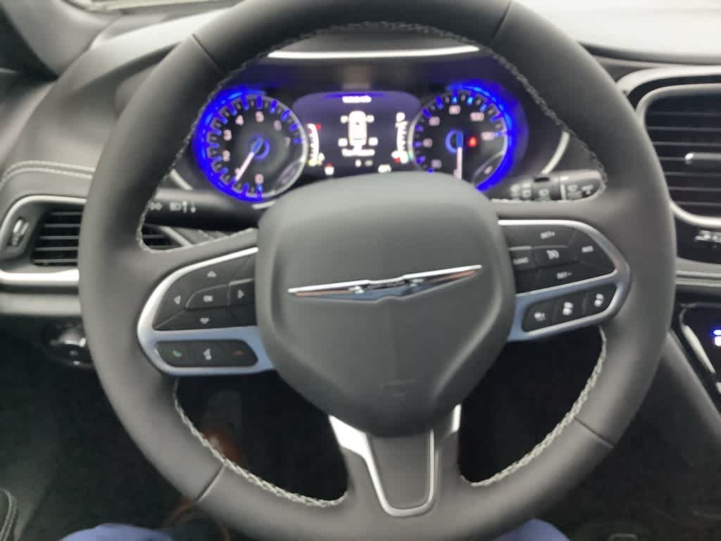 2026 Chrysler Pacifica Select - Photo 18