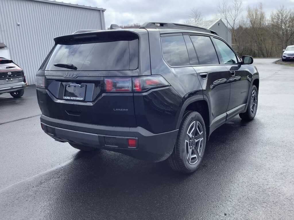 New 2026 Jeep Cherokee Laredo Sport Utility