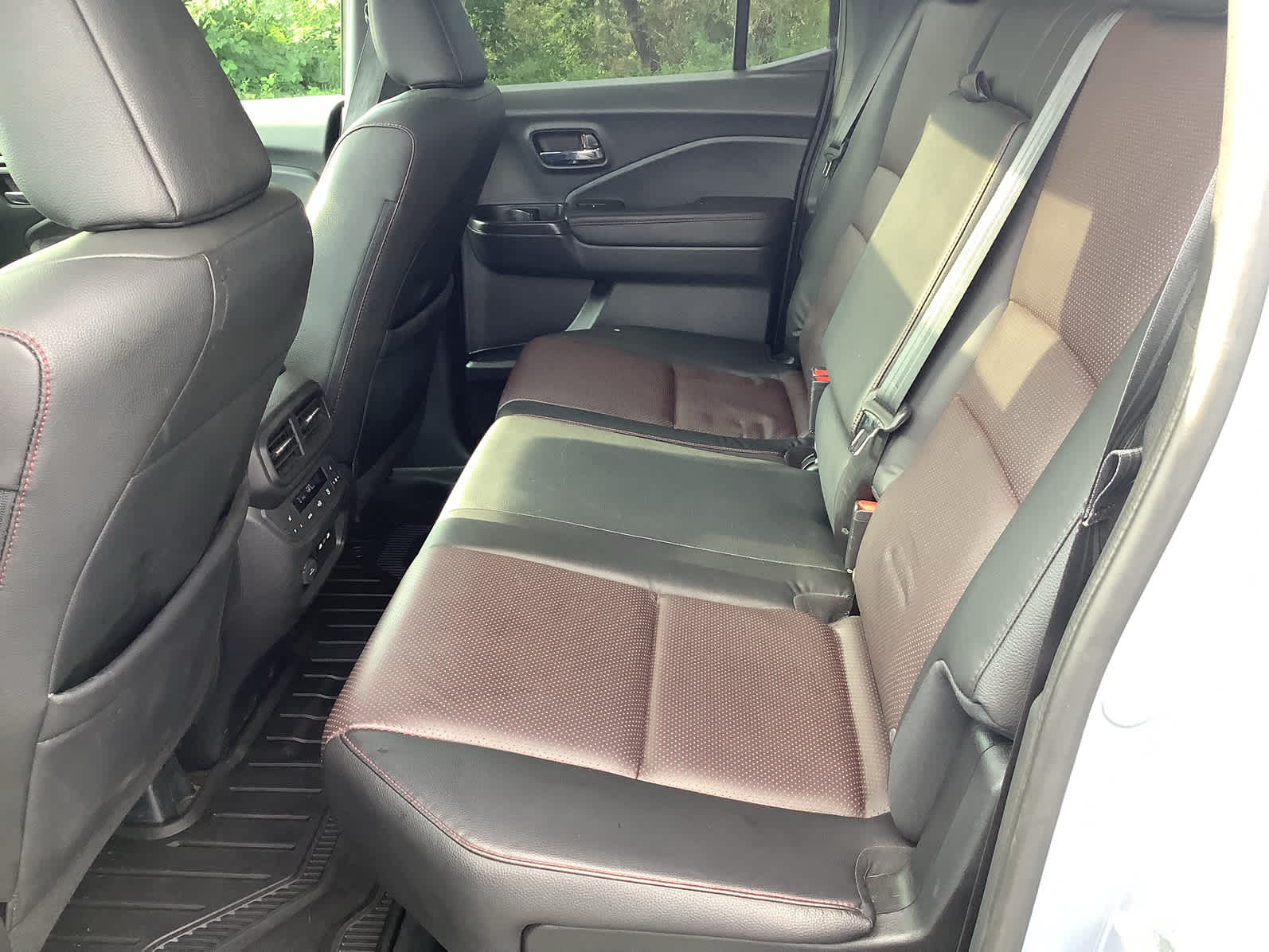 2024 Honda Ridgeline Black Edition - Photo 12