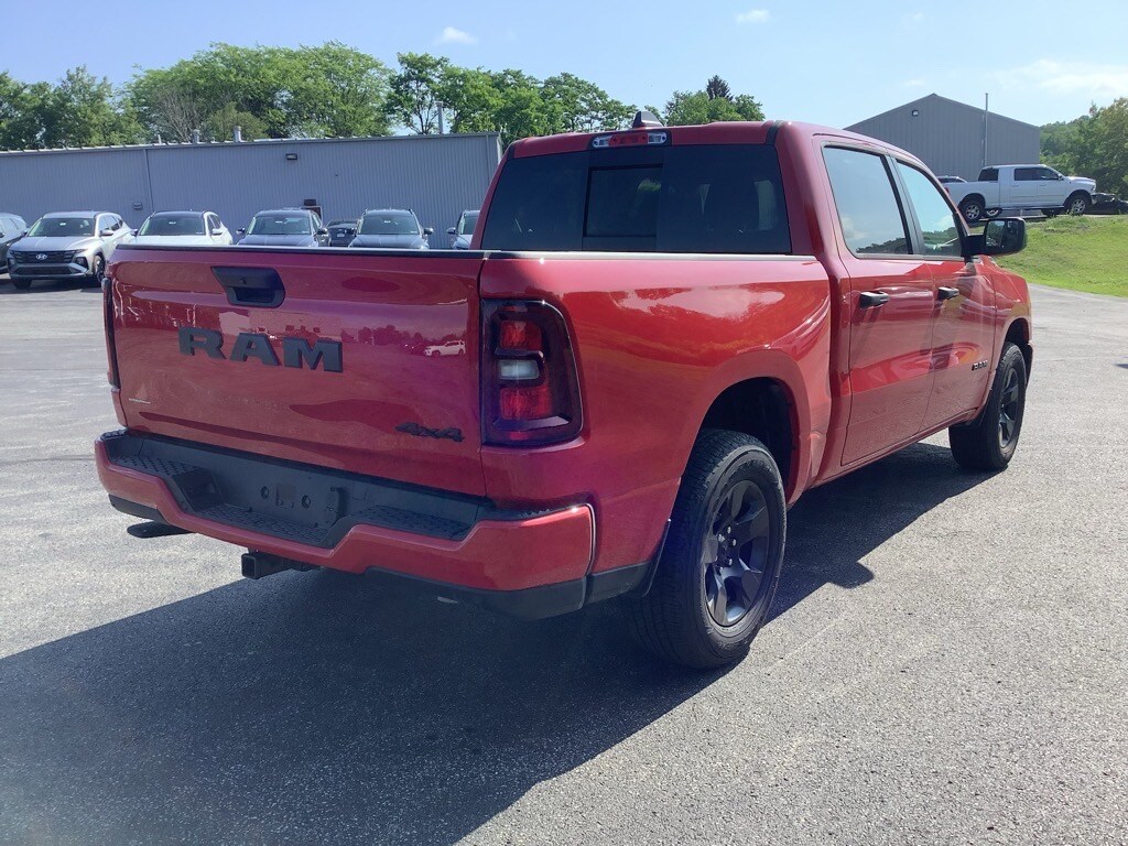 2025 Ram 1500 Tradesman photo 3