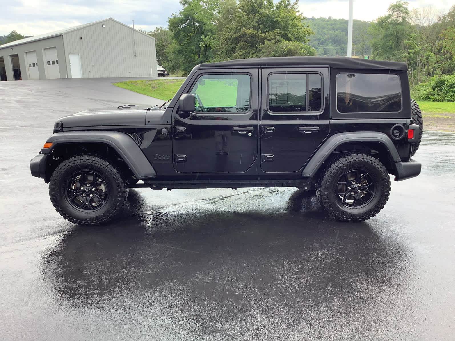2023 Jeep Wrangler 4-Door Sport S - Photo 7