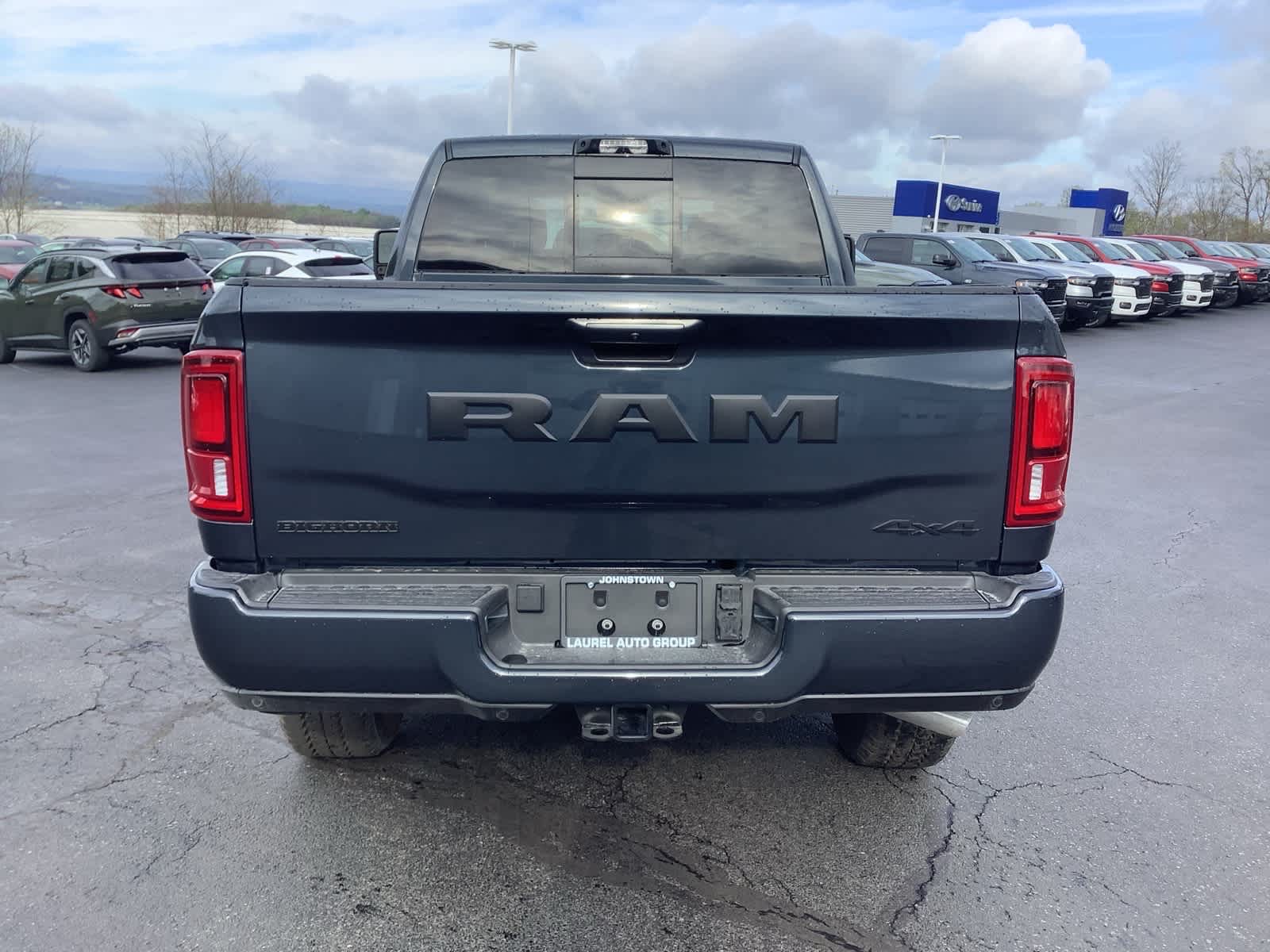 View vehicle photo 5