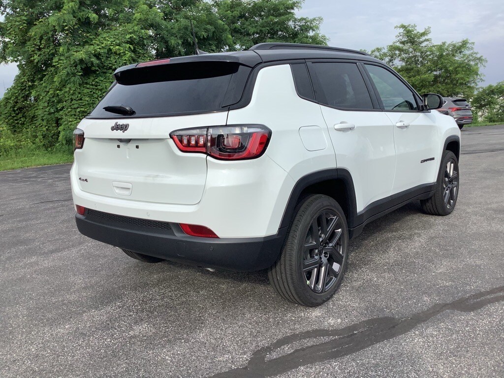 2025 Jeep Compass Limited photo 2