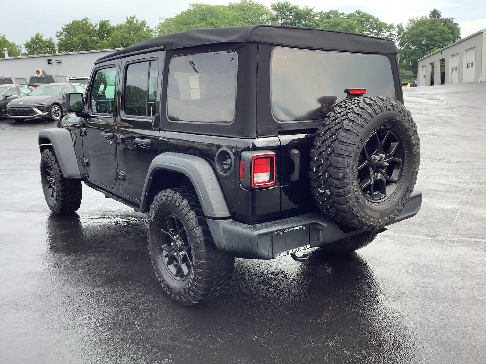 2023 Jeep Wrangler 4-Door Sport S - Photo 6