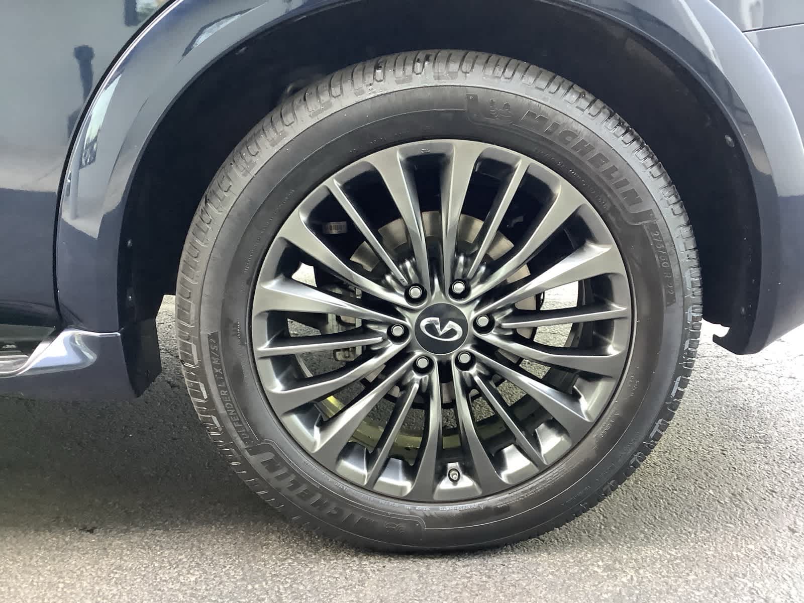 2023 INFINITI QX80 Sensory 4WD - Photo 10