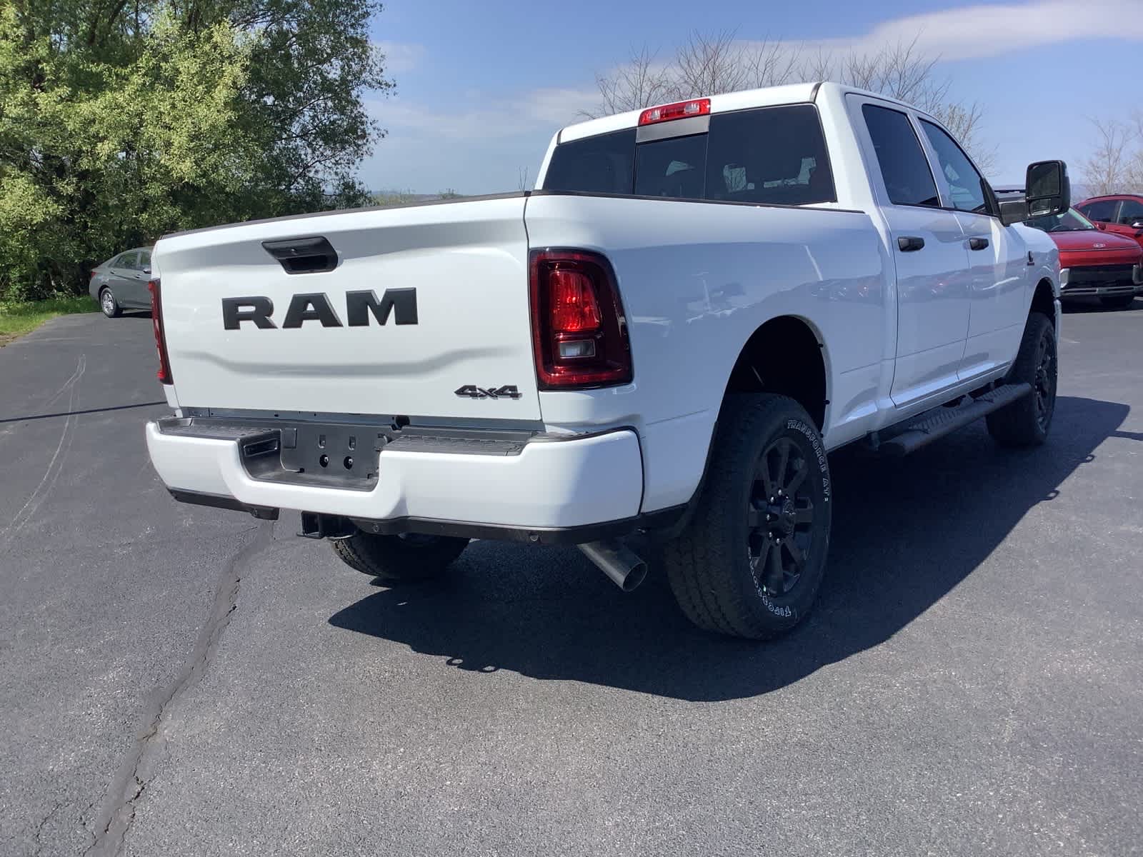 View vehicle photo 4