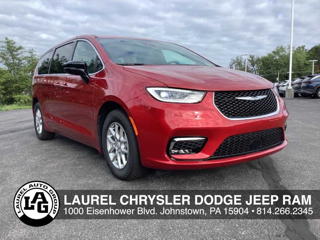 New 2026 Chrysler Pacifica Select Passenger Van