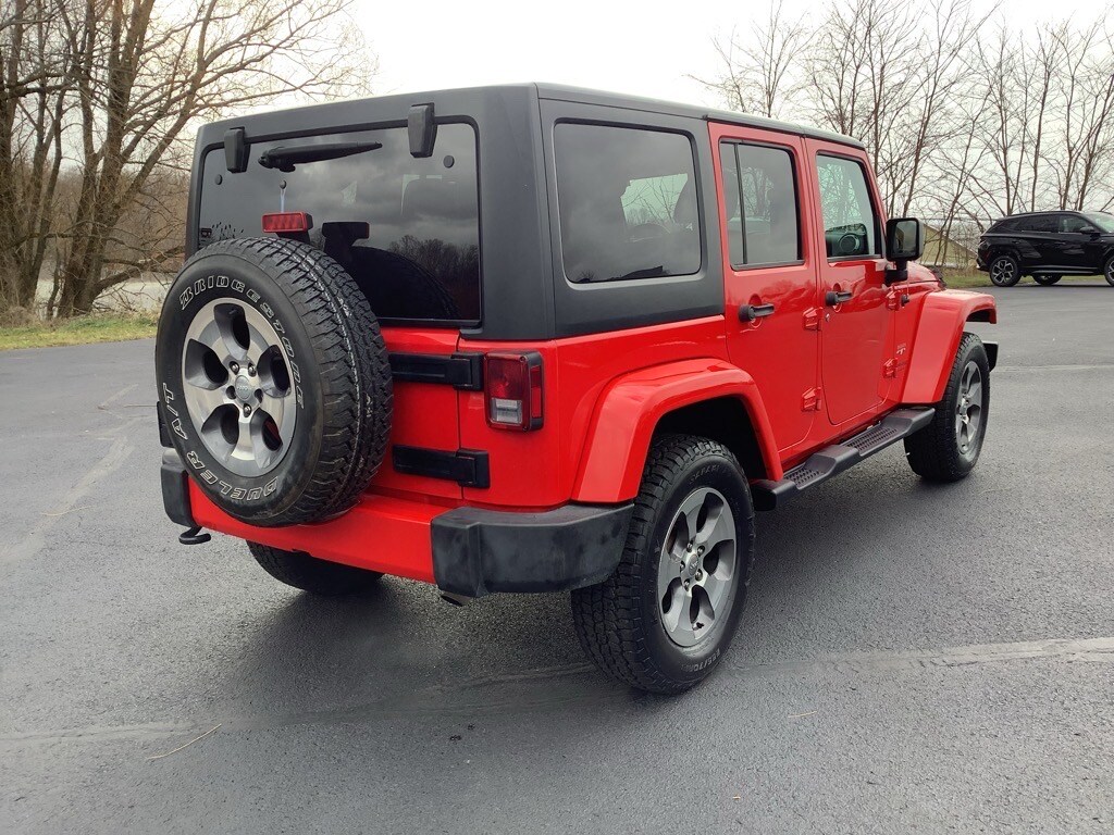 2018 Jeep Wrangler Unlimited Sahara photo 3