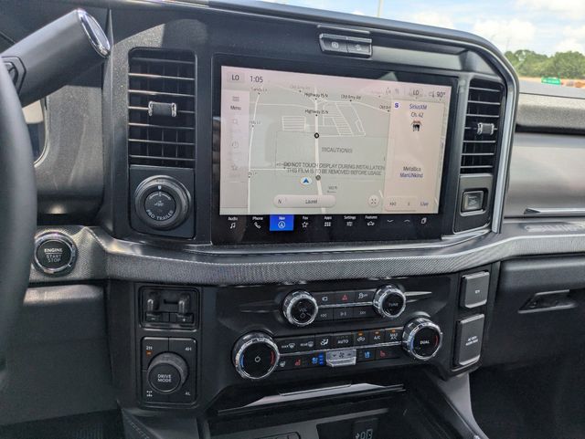 2026 Ford F-250 Super Duty Platinum - Photo 17
