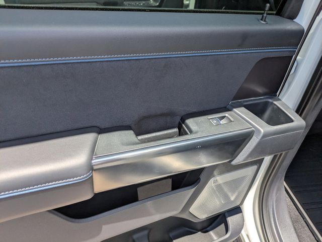 2026 Ford F-250 Super Duty Platinum - Photo 15