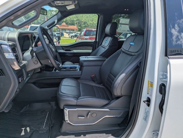 2026 Ford F-250 Super Duty Platinum - Photo 11