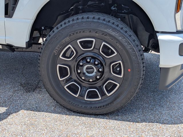 2026 Ford F-250 Super Duty Platinum - Photo 10