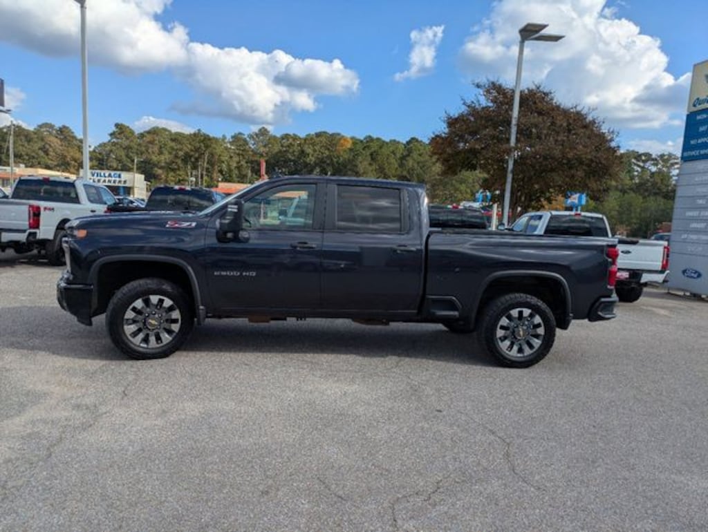 Used 2024 Chevrolet Silverado 2500HD Custom Truck