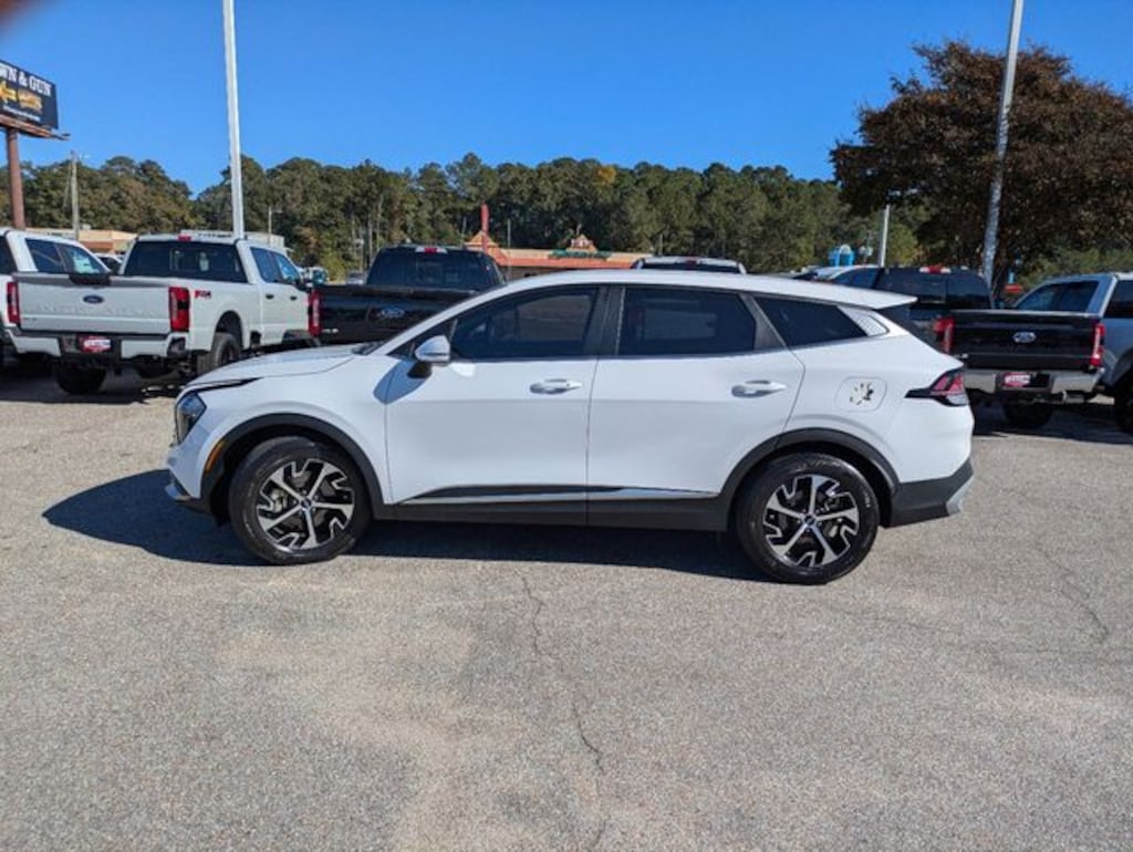 Used 2023 Kia Sportage EX SUV