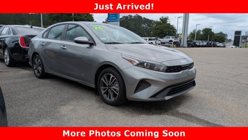 Used 2024 Kia Forte LXS Sedan