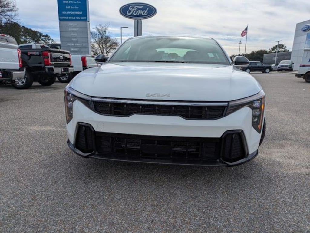 Used 2025 Kia K4 GT-Line Sedan