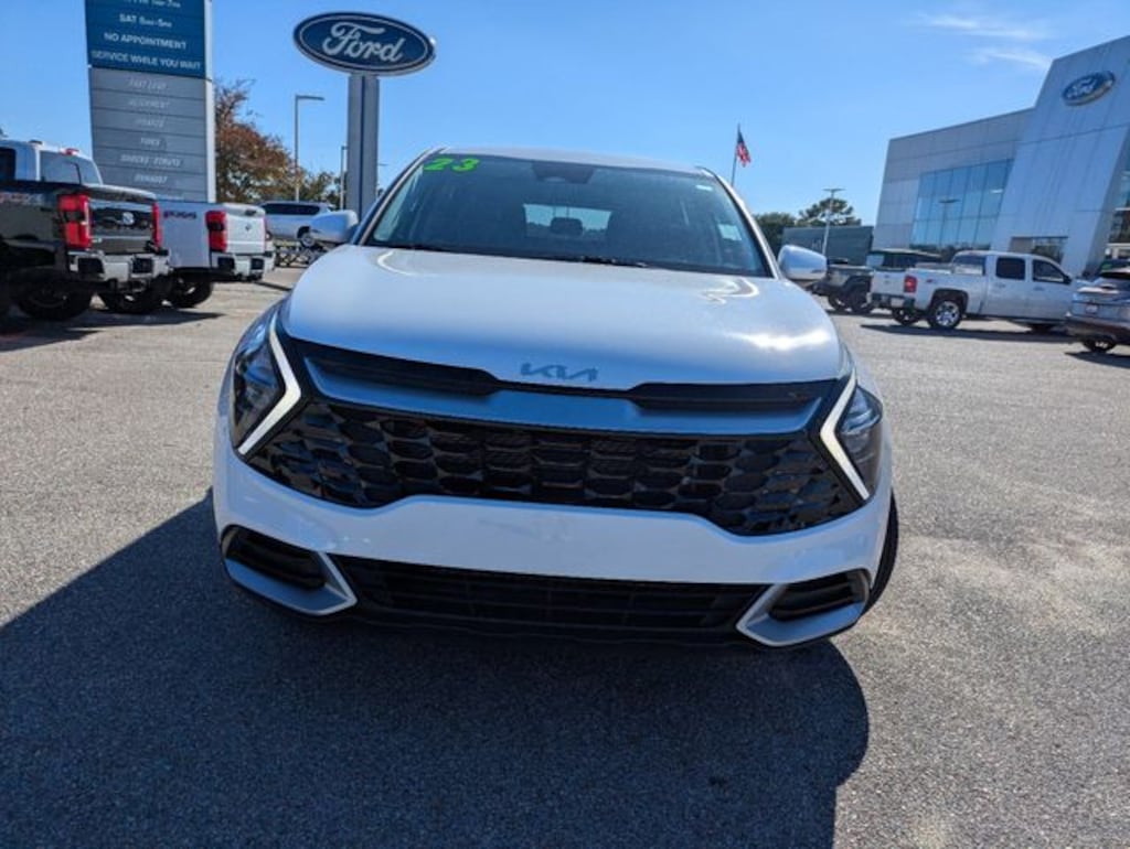 Used 2023 Kia Sportage EX SUV