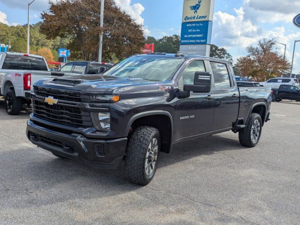 Used 2024 Chevrolet Silverado 2500HD Custom Truck