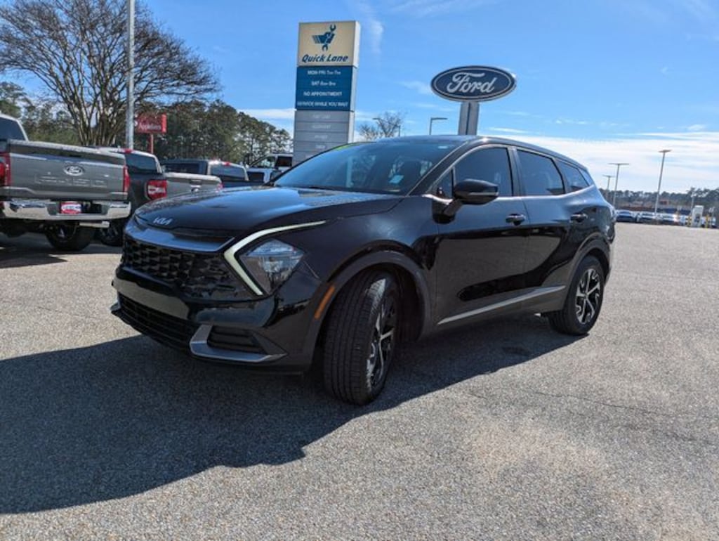 Used 2023 Kia Sportage EX SUV