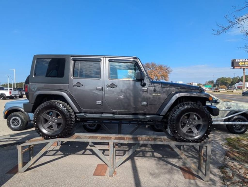 Used 2016 Jeep Wrangler Unlimited Freedom Edition SUV