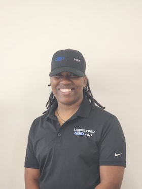 Staff member T  Washington from 80dde2889eb3