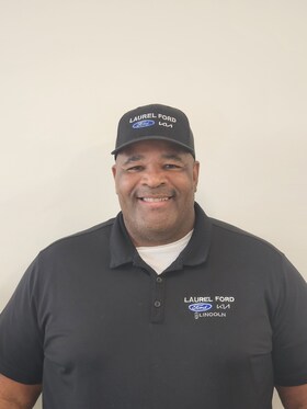 Staff member Alonzo Brown from 80dde2889eb3