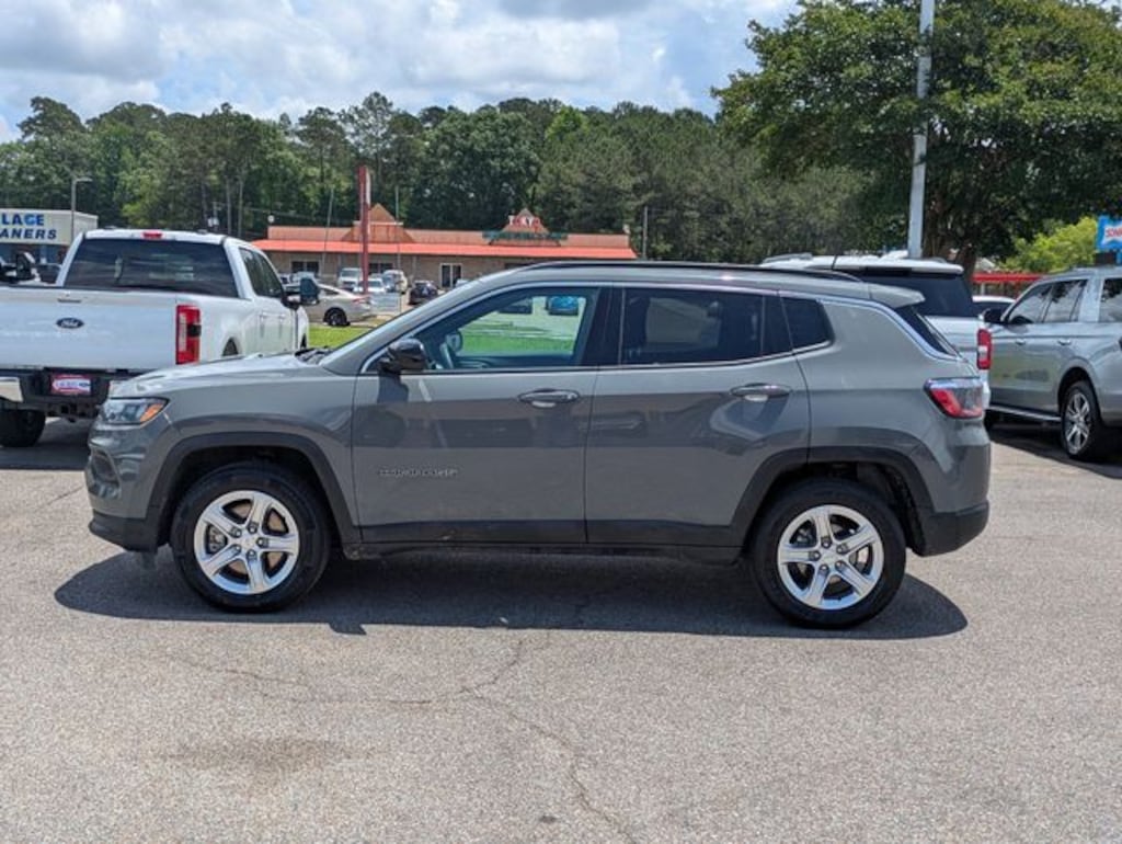 Used 2024 Jeep Compass Latitude SUV