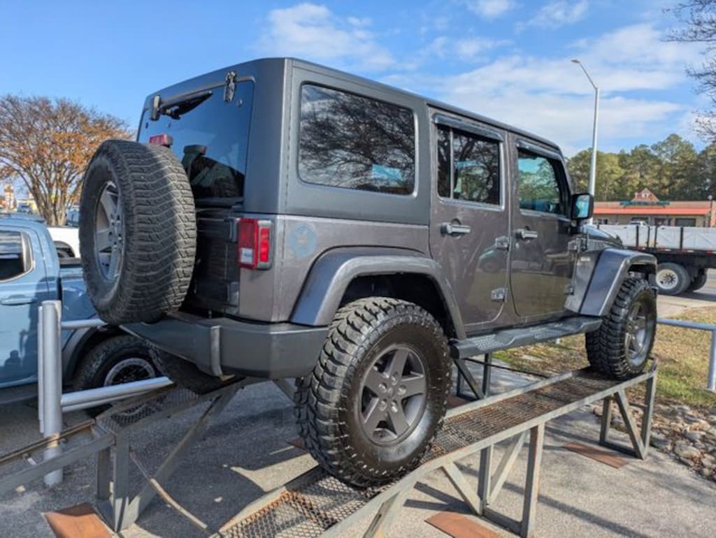 Used 2016 Jeep Wrangler Unlimited Freedom Edition SUV