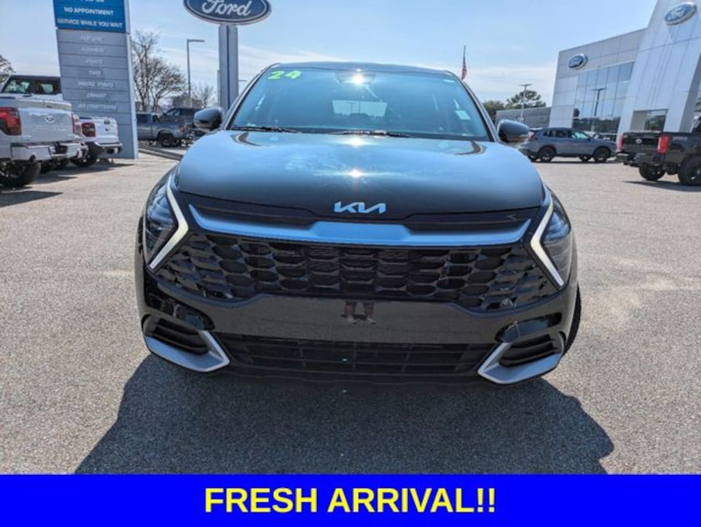 Used 2024 Kia Sportage EX SUV