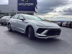 2026 Hyundai Sonata Hybrid SEL Sedan