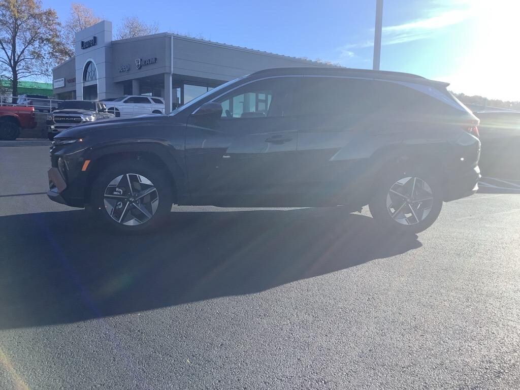 New 2026 Hyundai Tucson SEL Premium AWD SUV