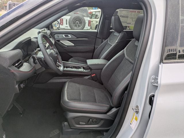 2026 Ford Explorer ST - Photo 11