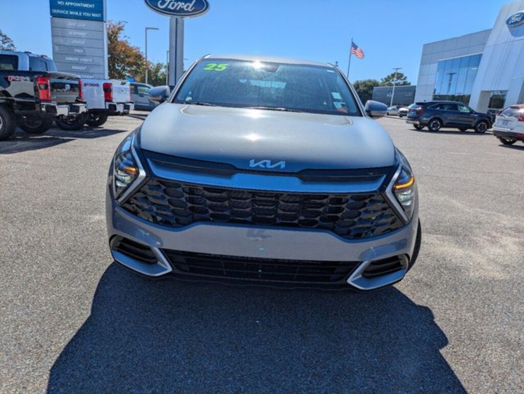 Used 2025 Kia Sportage EX SUV