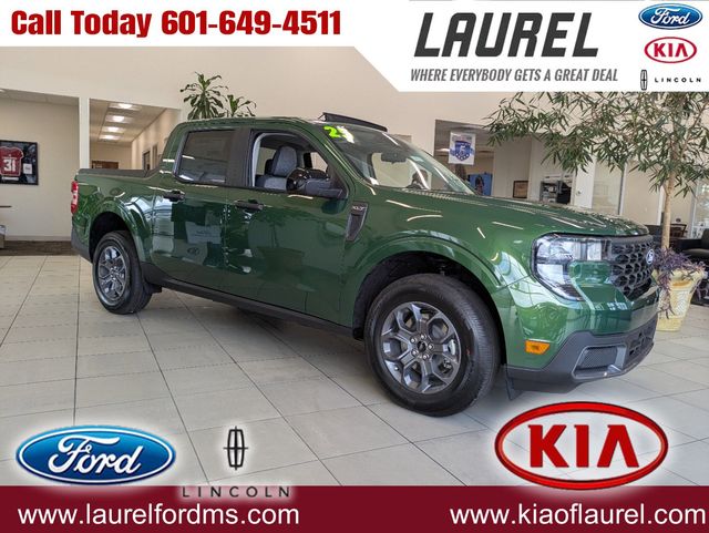 2025 Ford Maverick XLT's photo