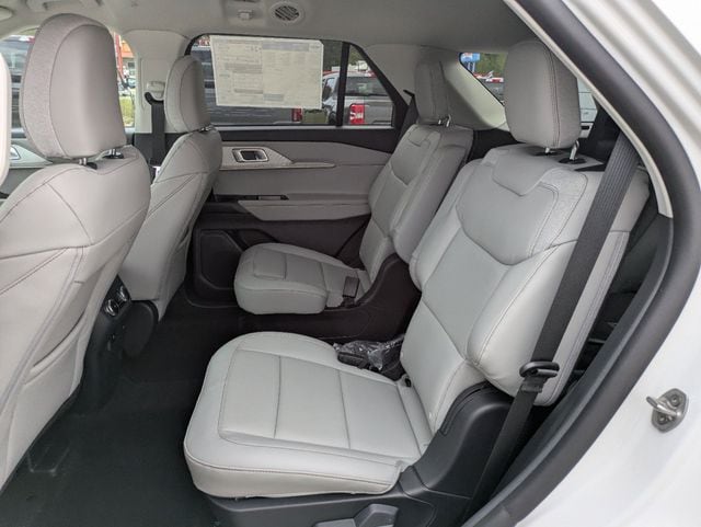2026 Ford Explorer Active - Photo 14