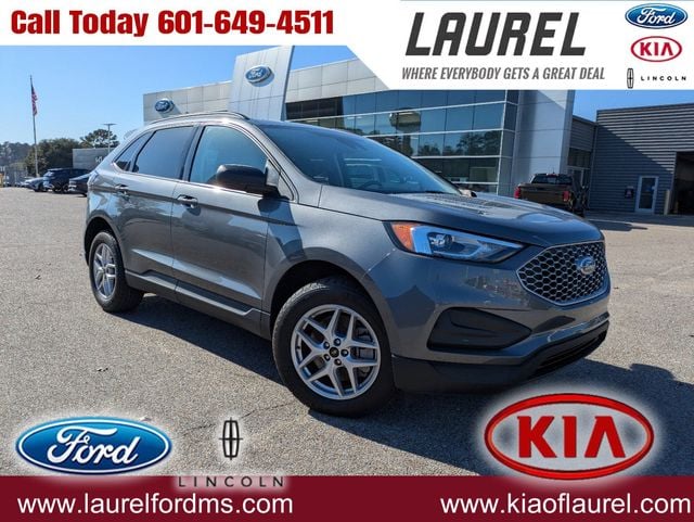 2024 Ford Edge SE's photo