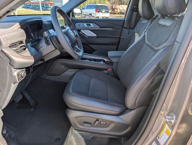 2026 Ford Explorer ST - Photo 12