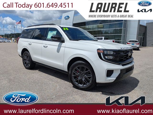 2025 Ford Expedition Platinum's photo