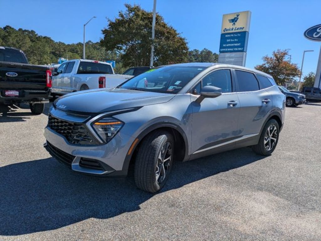 Used 2025 Kia Sportage EX SUV