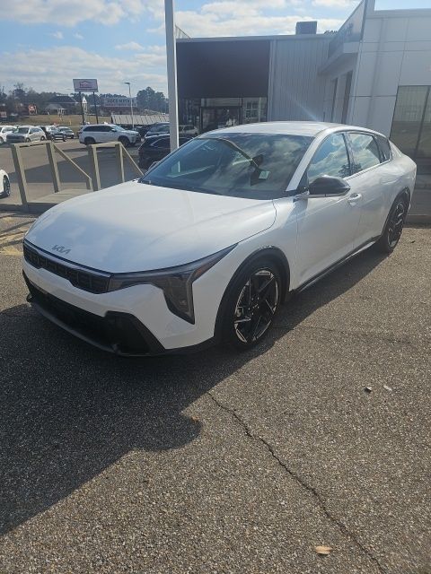 2025 Kia K4 GT-Line's photo