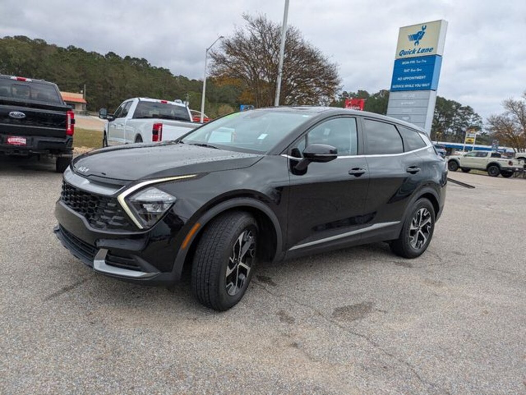 Used 2023 Kia Sportage EX SUV